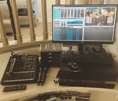 Караоке бар ОниЯ, г. Губкинский - Поставка звукового, светового, видео и сценического оборудования. Аудиовизуальные решения.