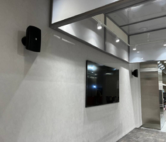 Fashion пространство Hi-Light, ТЦ "Гринвич" - Поставка звукового, светового, видео и сценического оборудования. Аудиовизуальные решения.