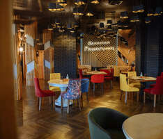 Ресторан «Панорама» Ханты-Мансийск - Поставка звукового, светового, видео и сценического оборудования. Аудиовизуальные решения.