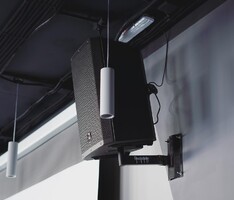 Кафе "КАЛАЧ, КАРАСЬ и шведские булочки", г. Тобольск - Поставка звукового, светового, видео и сценического оборудования. Аудиовизуальные решения.