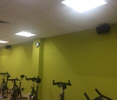 Фитнес клуб "Зарядка", г. Екатеринбург - Поставка звукового, светового, видео и сценического оборудования. Аудиовизуальные решения.