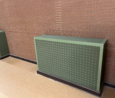 Актовый зал в корпусе Технолого-педагогического колледжа, г. Ханты-Мансийск - Поставка звукового, светового, видео и сценического оборудования. Аудиовизуальные решения.