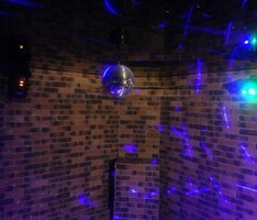 Инсталляция домашней VIP дискотеки - Поставка звукового, светового, видео и сценического оборудования. Аудиовизуальные решения.