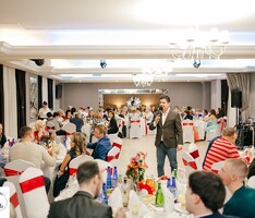 Банкетный зал "Миндаль", г. Магнитогорск - Поставка звукового, светового, видео и сценического оборудования. Аудиовизуальные решения.