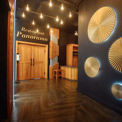 Ресторан «Панорама» Ханты-Мансийск - Поставка звукового, светового, видео и сценического оборудования. Аудиовизуальные решения.