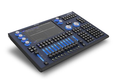 Chamsys MagicQ MQ70 Compact Console - Поставка звукового, светового, видео и сценического оборудования. Аудиовизуальные решения.