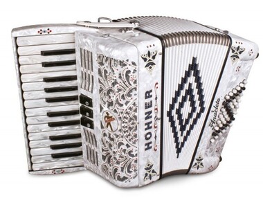 HOHNER A9590 - Поставка звукового, светового, видео и сценического оборудования. Аудиовизуальные решения.